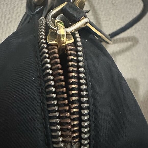 Black Saffiano Leather & Tessuto Vernice Bauletto Frame Bag - Prada - Picture 7 of 10